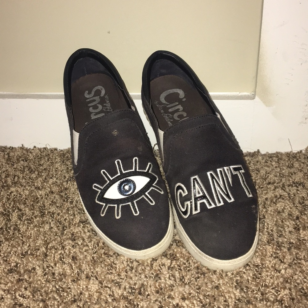 EYE CAN’T sneakers
